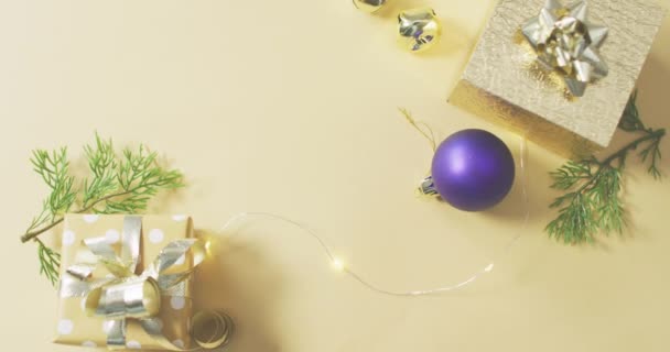 Animación Feliz Texto Navideño Sobre Regalos Navidad Invierno Tradición Concepto — Vídeo de stock