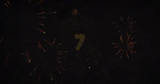 Animatie Van Oudejaarsavond Aftellen Vuurwerk Exploderen Zwarte Achtergrond Nieuwjaarsfeest Concept — Stockvideo