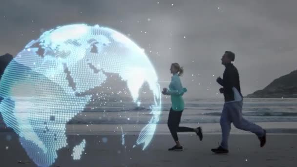 Animasi Jaringan Global Bersinar Atas Pria Dan Wanita Joging Pantai — Stok Video