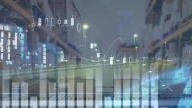 Arkadaki taşıma bandındaki karton kutuların üzerindeki istatistiklerin animasyonu. küresel sevkiyat, dağıtım, çevrimiçi alışveriş ve bağlantılar konsepti dijital olarak oluşturulmuş video.