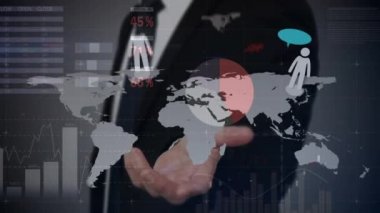 İnsan simgelerinin dünya haritasında arayüz ve veri işleme kullanılarak iş adamlarının üzerinde canlandırılması. küresel iş iletişimi teknolojisi ve dijital arayüz kavramı, dijital olarak oluşturulmuş video.