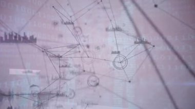İkili kodlama ve iş adamları üzerinden bağlantı ağlarının animasyonu. küresel ağlar ve bağlantılar konsepti dijital olarak oluşturulmuş video.