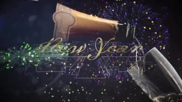 シャンパンと花火爆発のガラス上の幸せな新年の挨拶のアニメーション 新しい年の大晦日のパーティーやお祭りやお祝いのコンセプトをデジタルで生成したビデオ — ストック動画