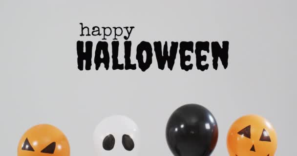 Glad Halloween Text Banner Över Halloween Pumpa Tryckta Ballonger Mot — Stockvideo