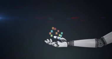 Koyu arkaplanda hareket eden ışık ile robot kolun üzerinde medya simgelerinin oluşturduğu bir ağ animasyonu. Elektrik mühendisliği teknolojisi, iletişim ve araştırma konsepti dijital olarak oluşturulmuş video.
