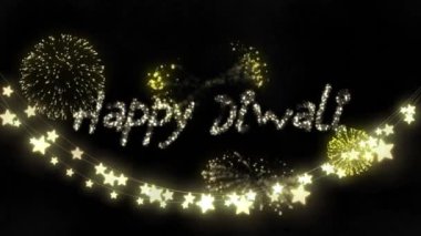 Havai fişek ve peri ışığı dekorasyonu siyah arkaplana karşı mutlu diwali metni üzerine. diwali şenlik ve kutlama konsepti