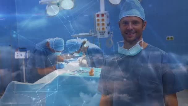Animace Sítě Spojení Přes Usmívajícího Chirurga Globální Medicína Zdravotnické Služby — Stock video