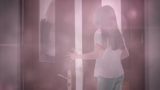 Animación Manchas Luz Sobre Mujer Caucásica Hija Con Mascarillas Que — Vídeos de Stock