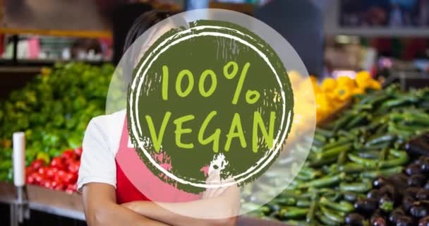 Animation Texte 100 Végétalien Vert Sur Une Femme Souriante Devant — Video