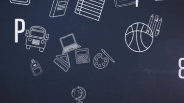 Okul eşyalarıyla beyaz sayıları ve harfleri değiştirmek ve siyaha vuran ışığı canlandırmak. okul, eğitim, öğrenme ve teknoloji konsepti dijital olarak oluşturulmuş video.
