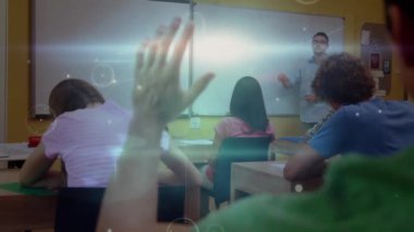 Erkek öğretmen ve öğrenciler arasındaki bağlantı ağının animasyonu. küresel eğitim, eğitim ve bağlantılar dijital olarak oluşturulmuş video konsepti.