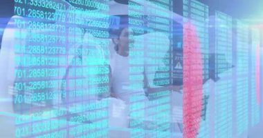 Biyometrik parmak izi animasyonu ve otomatik sürüş arabasındaki kadın üzerinde işlenen veri işlemesi. küresel teknoloji, veri işleme ve dijital arayüz kavramı dijital olarak oluşturulmuş video.