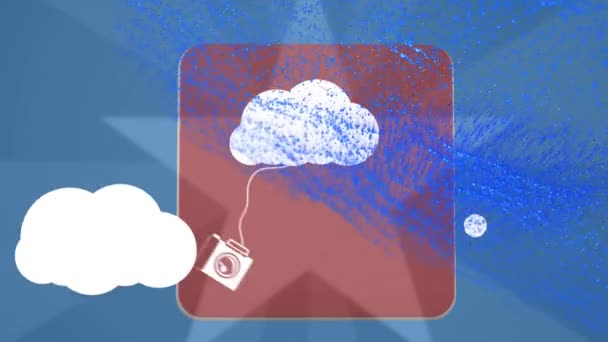 Animação Trilhas Luz Azul Nuvens Digitais Com Dispositivos Eletrônicos Conceito — Vídeo de Stock
