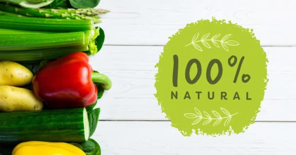 Animacja 100 Naturalny Tekst Zieleni Nad Świeżych Warzyw Organicznych Drewnianych — Wideo stockowe