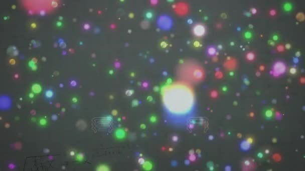 Animacja Symboli Żarówek Nad Kolorowymi Latającymi Lampkami Świątecznymi Czarnym Tle — Wideo stockowe