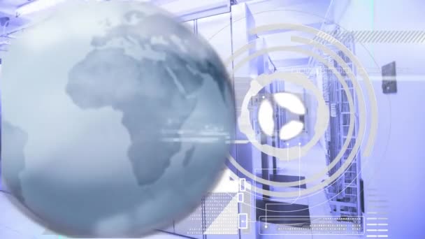 Animace Glóbu Skenování Rozsahu Zpracování Dat Přes Počítačové Servery Globální — Stock video