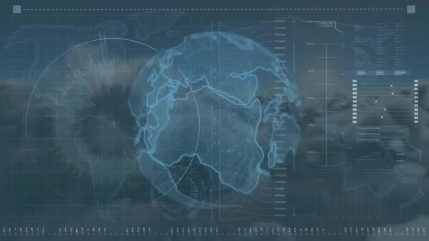 Gökyüzünde Işlenen Dünya Veri Animasyonları Küresel Iletişim Veri Işleme Dijital — Stok video