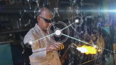 Laboratuvarda çalışan beyaz erkek bilim adamı üzerinden bağlantı ağının animasyonu. küresel bilim ve teknoloji konsepti dijital olarak üretilen video.