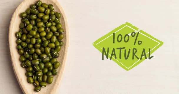 木碗中新鲜的有机绿色芽对100 纯天然绿色文字的动画效果 素食日 有机素食产品与健康饮食理念数码视频 — 图库视频影像