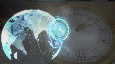 Hareket halindeki saatlerin ve sokakta yürüyen insanların üzerindeki dünyanın animasyonu. küresel iletişim, veri işleme ve dijital arayüz kavramı, dijital olarak oluşturulmuş video.