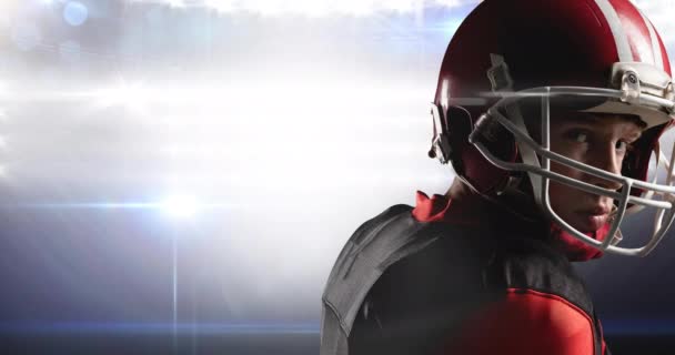 Animatie Van Lichten Boven Amerikaanse Voetballer Helm Het Verlichte Stadion — Stockvideo