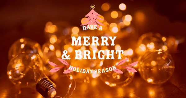 電球上の陽気なクリスマスのテキストのイメージ クリスマス冬伝統お祝いのコンセプトデジタルで生成されたイメージ — ストック写真