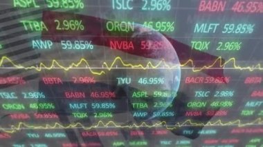 Siyah arkaplanda Hollanda bayrağı üzerinde dünya, veri işleme ve grafiklerin animasyonu. Flaman ekonomisi ve iş konsepti dijital olarak oluşturulmuş video.