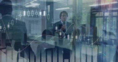 İş adamlarının konferanstaki istatistiksel işlemlerinin animasyonu. küresel iş, veri işleme ve dijital arayüz kavramı dijital olarak oluşturulmuş video.