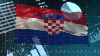 Hırvat siyah arkaplan bayrağı üzerinde veri işleme ve grafiklerin animasyonu. Hırvat ekonomisi ve iş konsepti dijital olarak üretilen video.