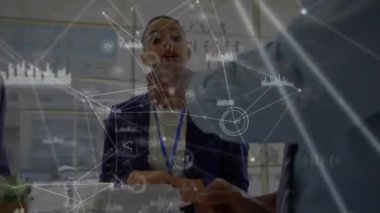 İş kadını animasyonu ve bağlantı ağı üzerinden istatistikler