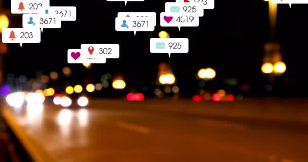 社交媒体形象和数字的动画在城市和交通信号灯的聚焦之外 全球社交媒体 连接和数字视频接口概念 — 图库视频影像