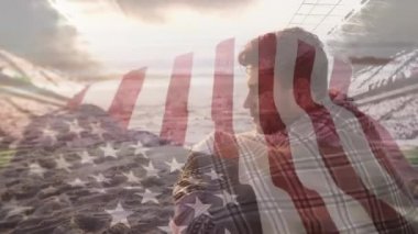 Amerika Birleşik Devletleri bayrağının mutlu adam ve spor stadyumu yerine canlandırılması. Amerikan tarihi, vatanseverlik ve bağımsızlık kavramı dijital olarak oluşturulmuş video.