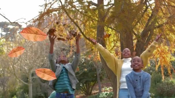 Animation Feuilles Automne Tombant Sur Famille Afro Américaine Heureuse Dans — Video