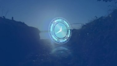 Saatin animasyonu manzara üzerinde hızla ilerliyor. küresel bağlantılar ve veri işleme konsepti dijital olarak oluşturulmuş video.