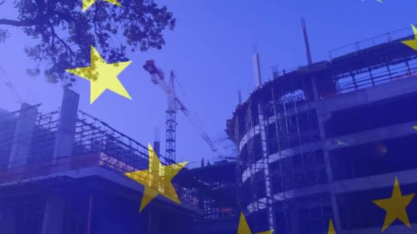 Animace Vlajky Evropské Unie Nad Rychlým Jeřábem Staveništi Moderním Městě — Stock video