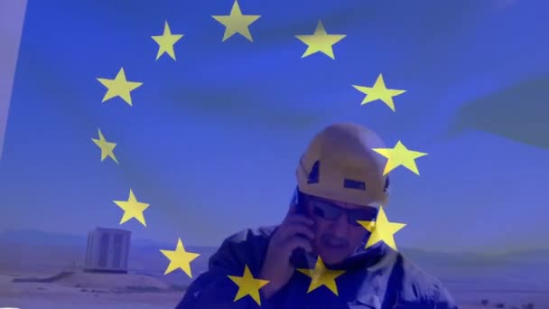 Animación Bandera Unión Europea Sobre Ingeniero Turbina Eólica Unión Europea — Vídeos de Stock