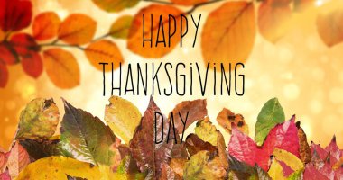 Sonbahar yapraklarının kompozisyonu ve fotokopi çekilen Şükran Günü metni. Şükran Günü kutlaması, doğa ve sonbahar konsepti.