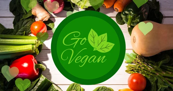 Direkt Ovanför Utsikt Över Vegan Symbol Text Över Färska Grönsaker — Stockfoto