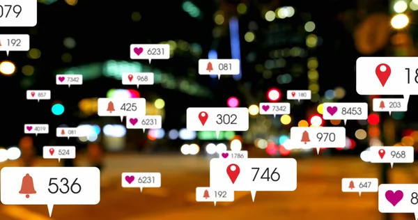 Wizerunek Ikon Liczb Mediów Społecznościowych Nad Światłami Drogowymi Miejskimi Globalne — Zdjęcie stockowe
