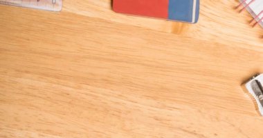 Masasında kopyalama alanı olan not animasyonu. ulusal temizlik sizin masa günü konsepti dijital olarak oluşturulmuş video.