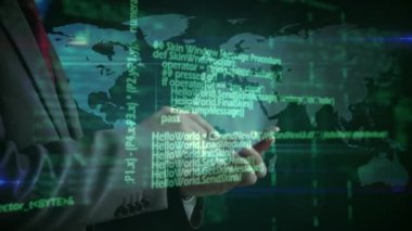 Akıllı telefon kullanarak iş adamının veri işleme animasyonu. küresel veri işleme ve teknoloji konsepti dijital olarak oluşturulmuş video.