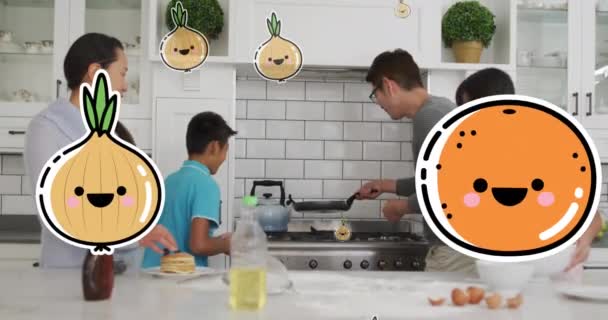 Animação Cebolas Laranjas Sobre Família Asiática Feliz Fazendo Panquecas Cozinha — Vídeo de Stock