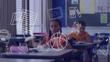 Okul eşyaları simgelerinin sınıftaki öğrenciler üzerinde canlandırılması. eğitim, okul ve öğretim konsepti dijital olarak oluşturulmuş video.