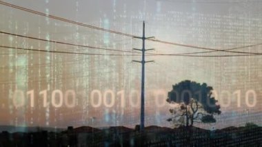 Elektrik direkleriyle peyzaj üzerinde ikili kodlama animasyonu. küresel bağlantılar, teknoloji, veri işleme ve dijital arayüz konsepti dijital olarak oluşturulmuş video.