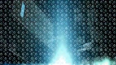 Siyah zemin üzerindeki yükleme çemberleri üzerinde veri işleme animasyonu. küresel bilgisayarlar, teknoloji, veri işleme ve dijital olarak üretilen video konsepti.