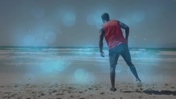 非洲裔美国人在海滩上伸展在亮点上的动画 休闲和福利概念数码视频 — 图库视频影像