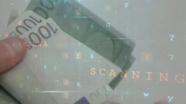 Banknot üzerinden veri işleme animasyonu. küresel iş, finans, teknoloji ve bağlantılar konsepti dijital olarak oluşturulmuş video.