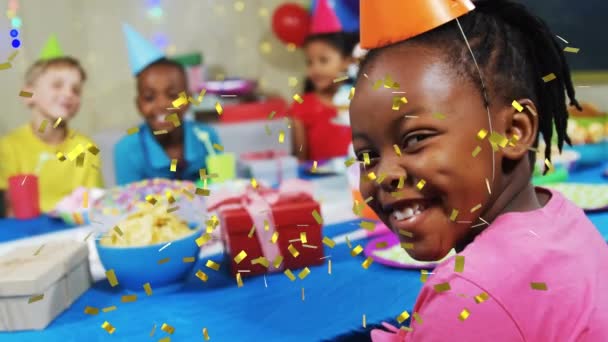 Animación Confeti Cayendo Sobre Diversos Niños Con Sombreros Fiesta Fiesta — Vídeos de Stock