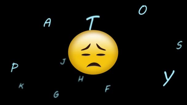 Animação Emoji Triste Sobre Letras Flutuantes Fundo Preto Conceito Mídia — Vídeo de Stock