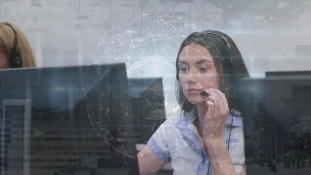 세계의 비즈니스 사람들 헤드셋을 사용하는 애니메이션 글로벌 비즈니스 디지털 인터페이스 — 비디오